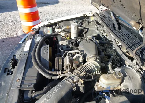 1998 Chevrolet S-10 Fleetside z USA, uszkodzony, nr VIN 1GCCS14X8WK240530